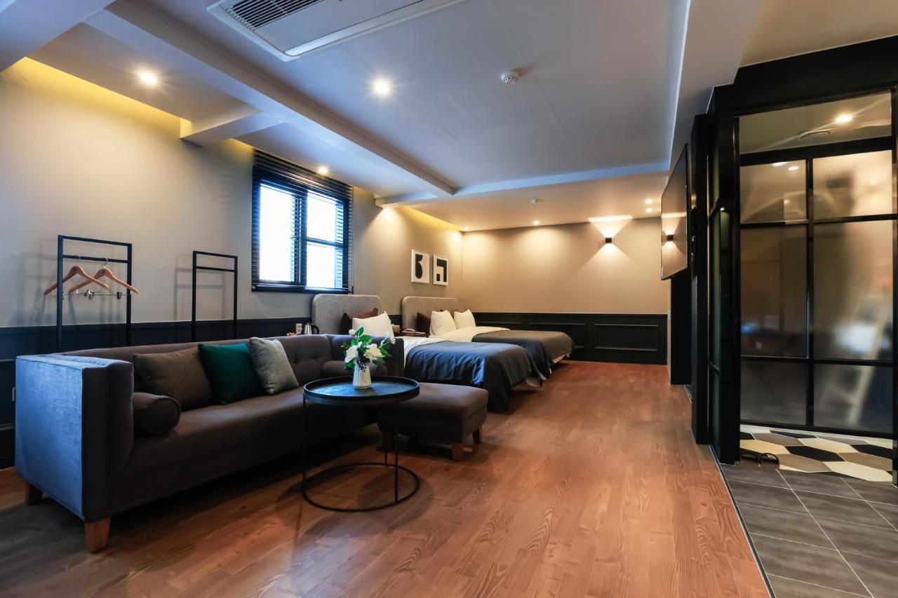 Brown-Dot Hotel Yangjeong Пусан Экстерьер фото